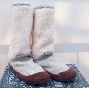 Acorn Womens Faux Fur Slouch Boot Slipper Size 8/9